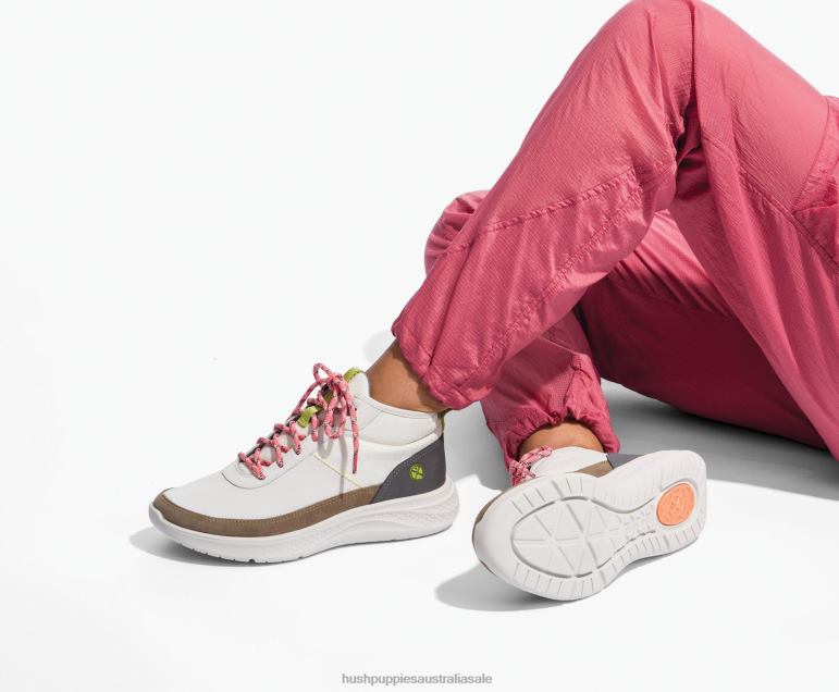 Vanilla Cream Nubuck Elevate Chukka Women Hush Puppies Sneaker F264D127